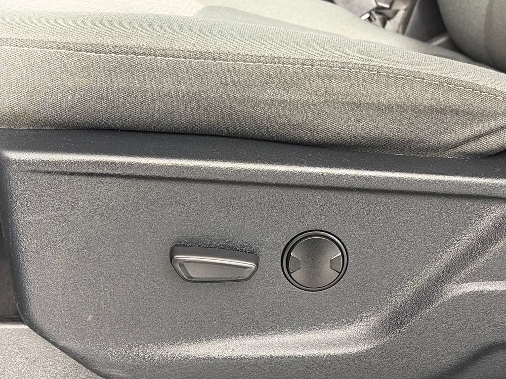 Certified 2025 Ford F250 XLT AWD/4WD image 25