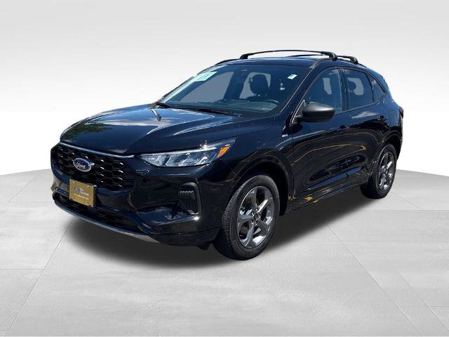 Certified 2024 Ford Escape ST-Line w/ Tech Pack #1 AWD/4WD image 2