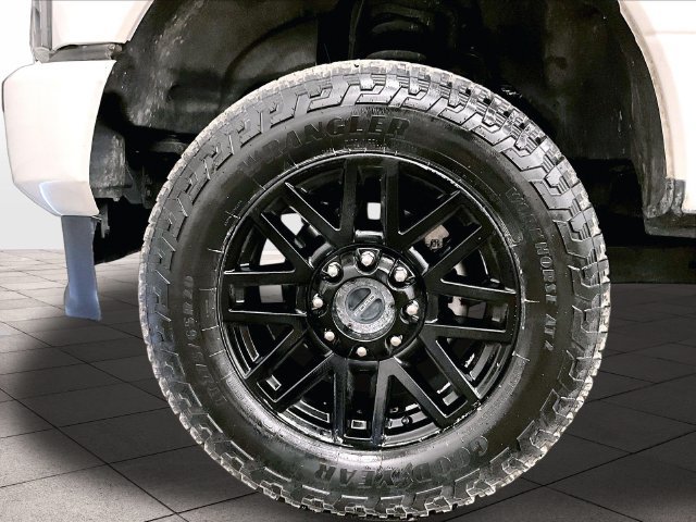 Certified 2022 Ford F250 Lariat w/ Black Appearance Package AWD/4WD image 8