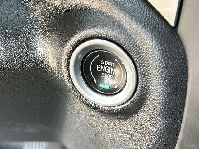 Used 2022 Chevrolet Silverado 1500 LTZ w/ LTZ Convenience Package II AWD/4WD image 32