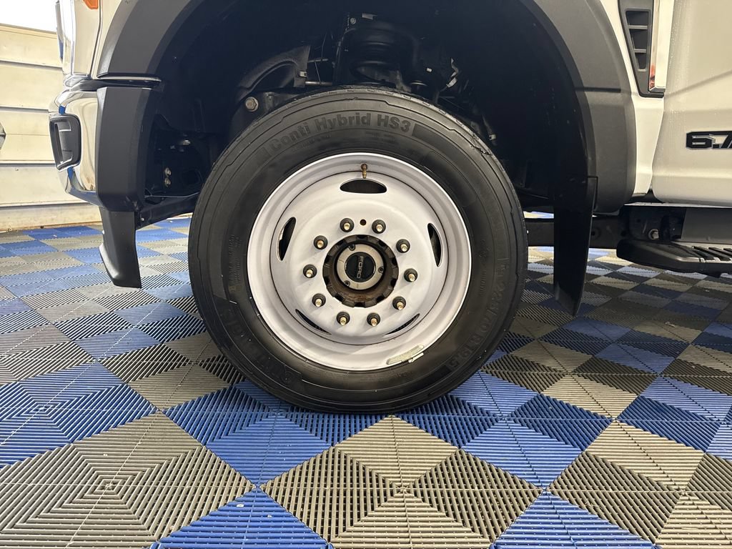 Certified 2023 Ford F550 4x4 Regular Cab Super Duty image 27