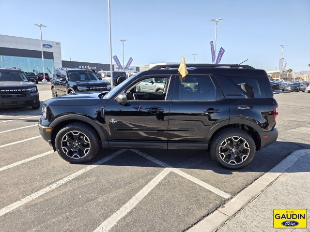 Certified 2025 Ford Bronco Sport Outer Banks w/ Outer Banks Tech Package+ AWD/4WD image 4