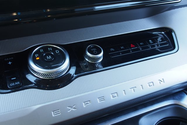 Certified 2025 Ford Expedition Max Active AWD/4WD image 29