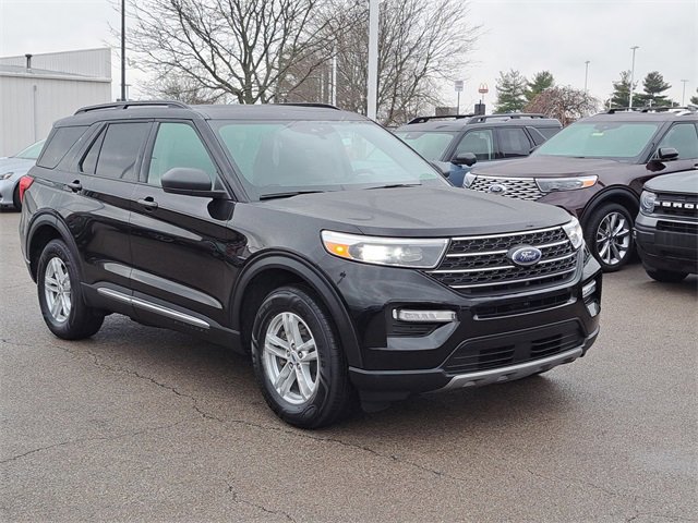 Certified 2023 Ford Explorer XLT w/ Equipment Group 202A image 7
