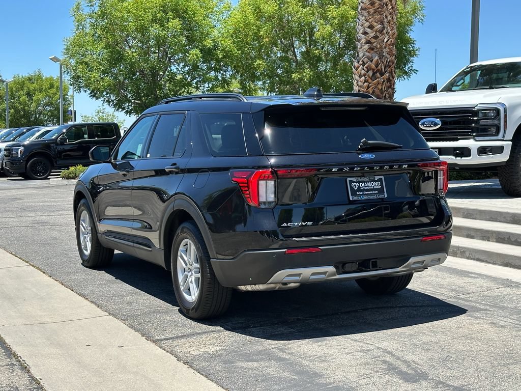 Certified 2026 Ford Explorer Active w/ Active Comfort Package RWD image 4