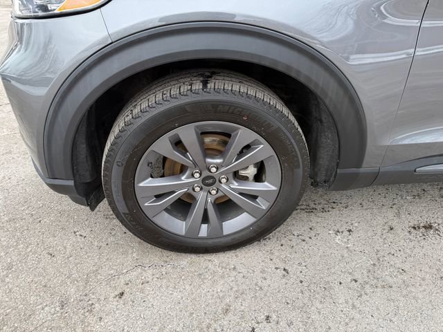 Certified 2022 Ford Explorer XLT w/ Equipment Group 202A image 32