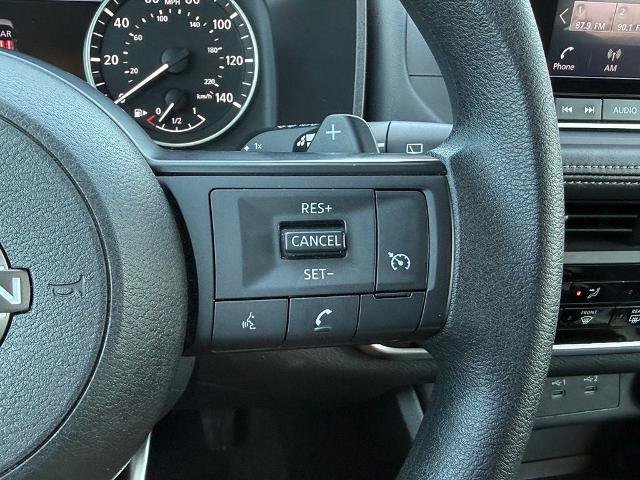 Used 2024 Nissan Rogue S FWD image 16