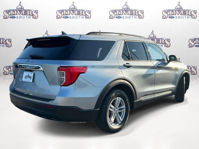 Certified 2023 Ford Explorer XLT RWD image 3