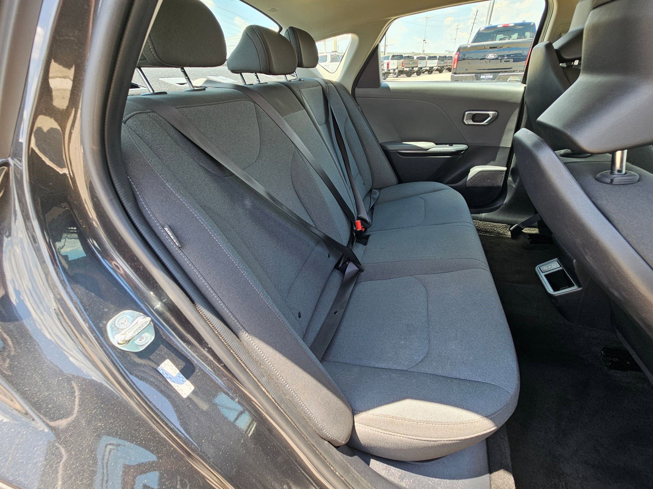 Used 2025 Kia K4 FWD image 31