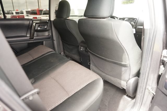 Used 2018 Toyota 4Runner TRD Off-Road AWD/4WD image 14