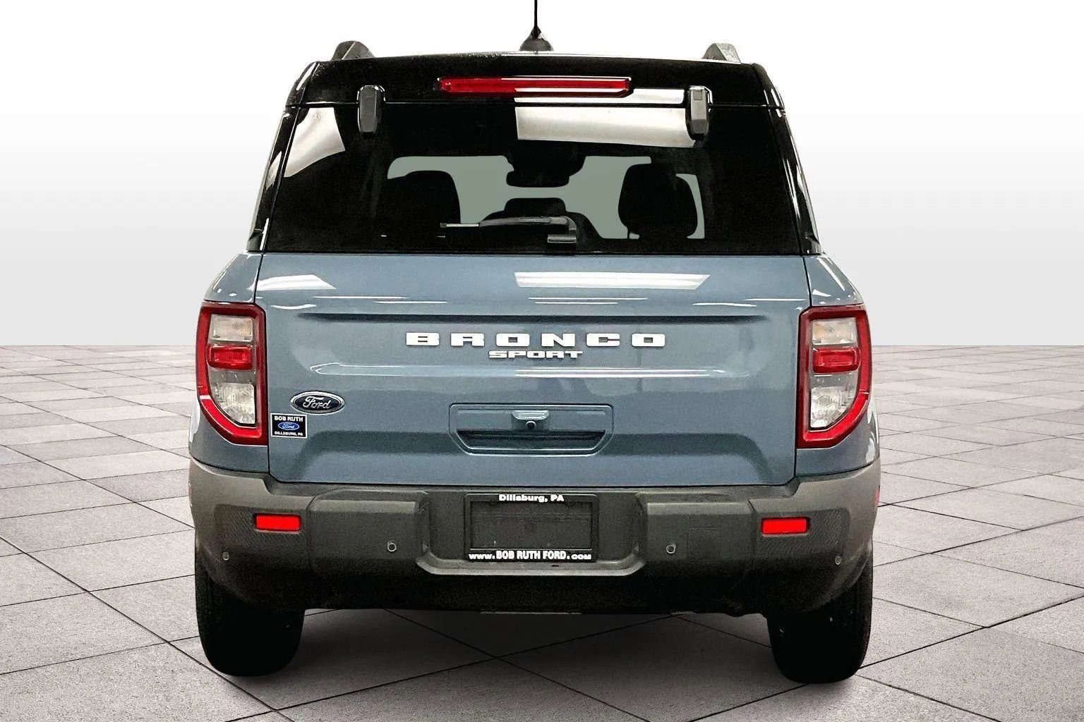 Certified 2025 Ford Bronco Sport Outer Banks w/ Outer Banks Tech Package+ image 2