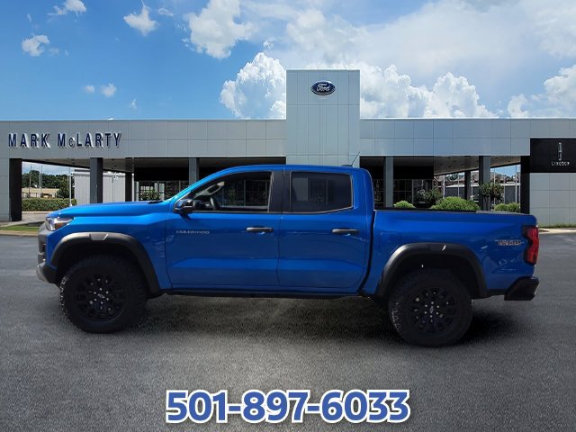 Used 2024 Chevrolet Colorado Trail Boss w/ Advanced Trailering Package AWD/4WD image 2