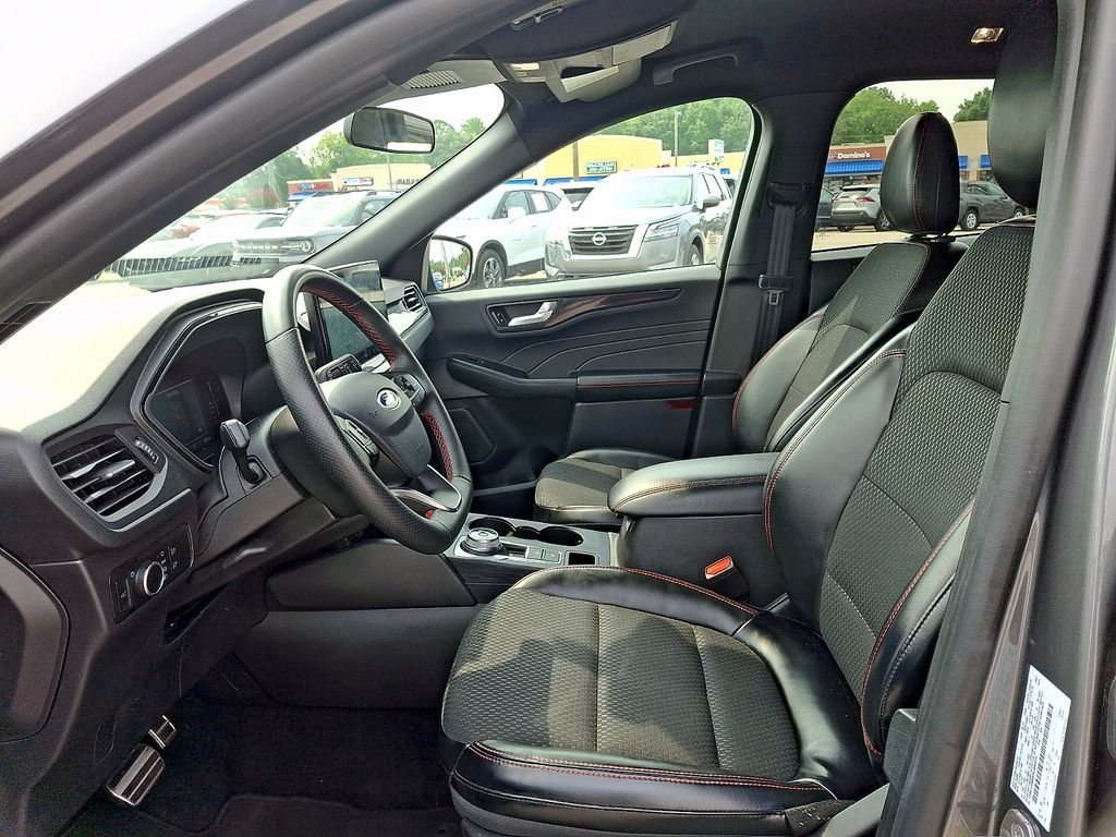 Certified 2024 Ford Escape ST-Line w/ Tech Pack #1 FWD image 13