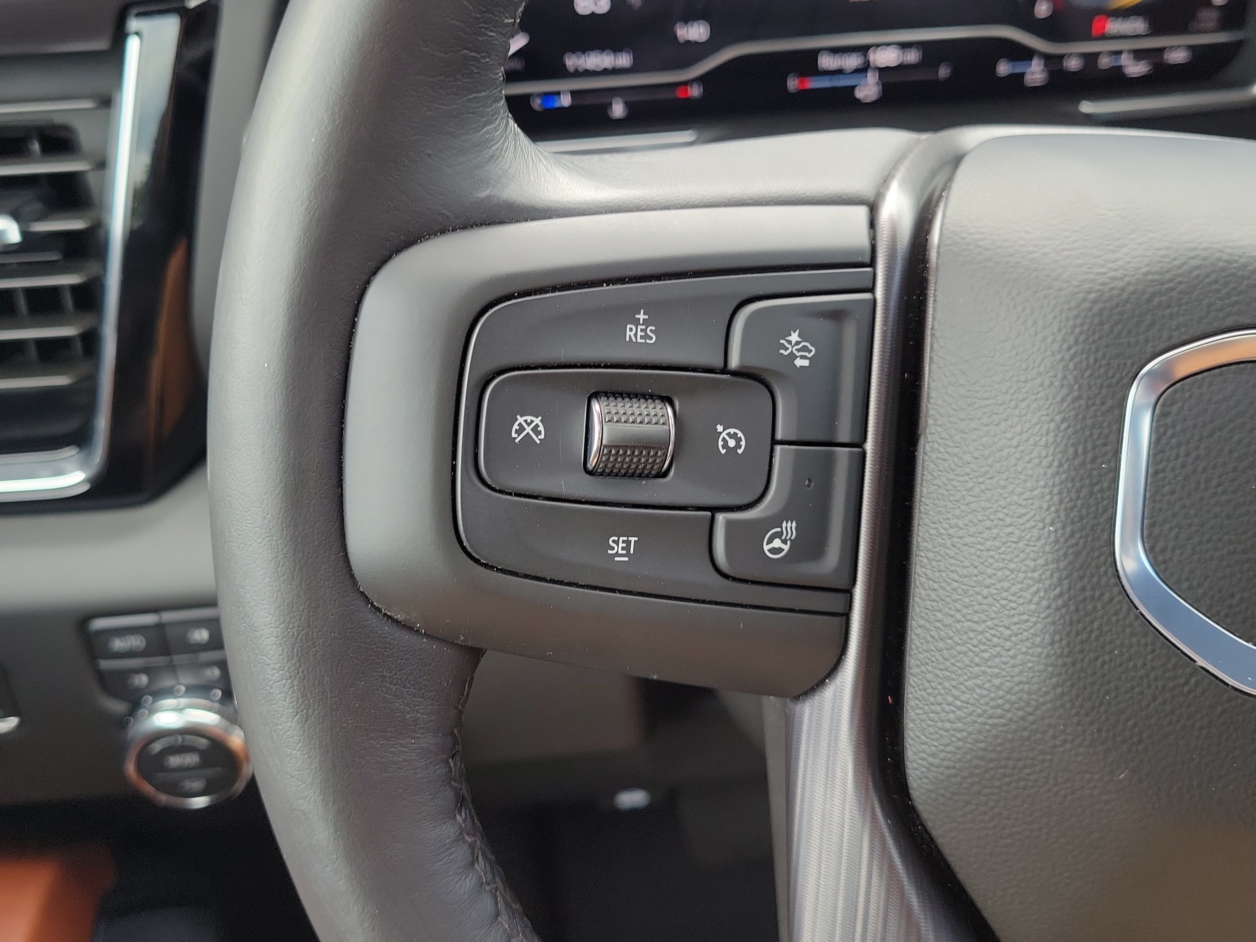Used 2025 GMC Sierra 2500 Denali Ultimate AWD/4WD image 25