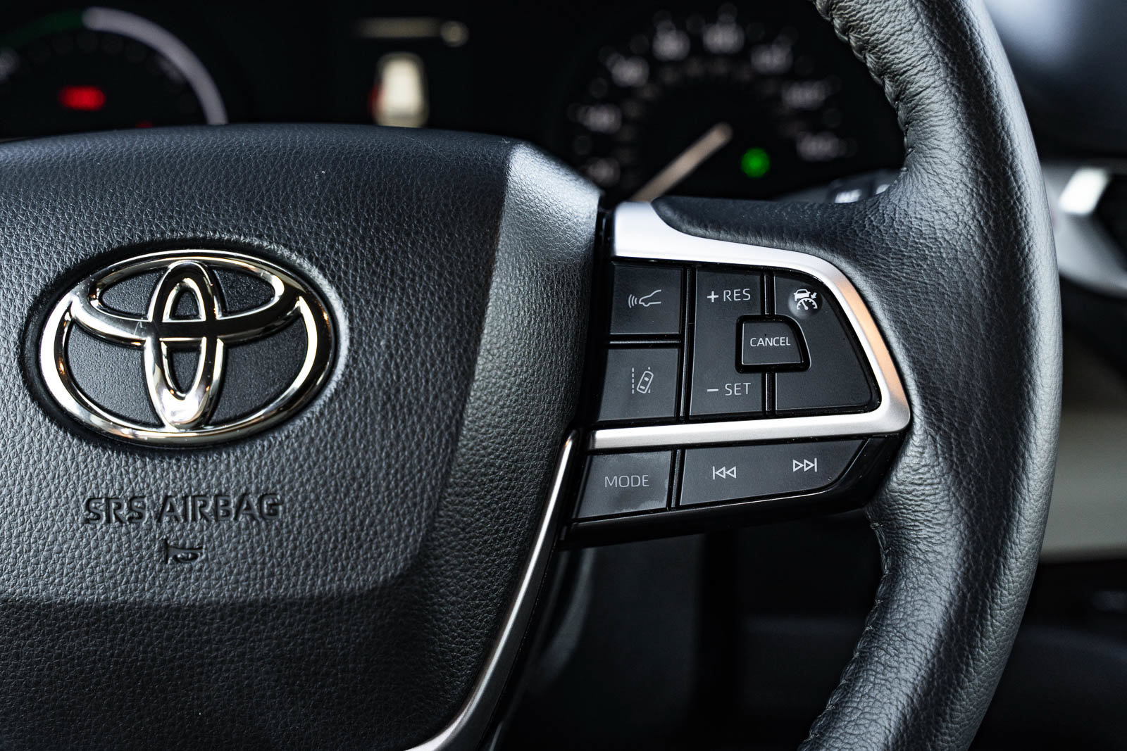 Used 2022 Toyota Sienna XLE FWD image 27