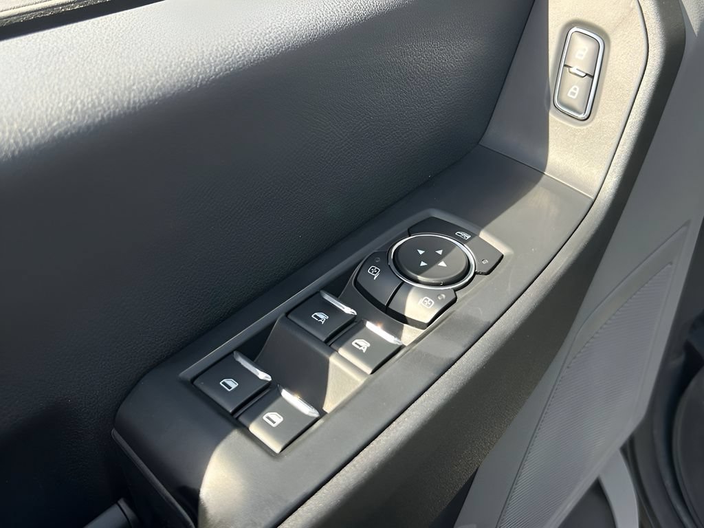 Certified 2023 Ford F250 XL w/ 360-Degree Camera Package AWD/4WD image 12