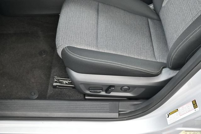 Used 2023 Nissan Rogue SV FWD image 13