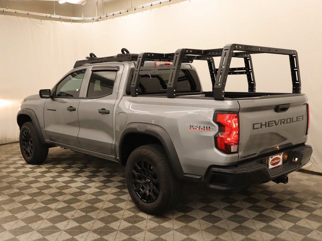 Used 2025 Chevrolet Colorado Trail Boss w/ LPO, Hood Decal Package AWD/4WD image 3