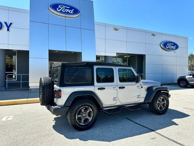Used 2018 Jeep Wrangler Unlimited Sport S AWD/4WD image 15