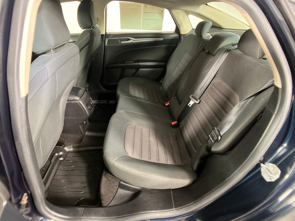 Certified 2020 Ford Fusion SE image 30