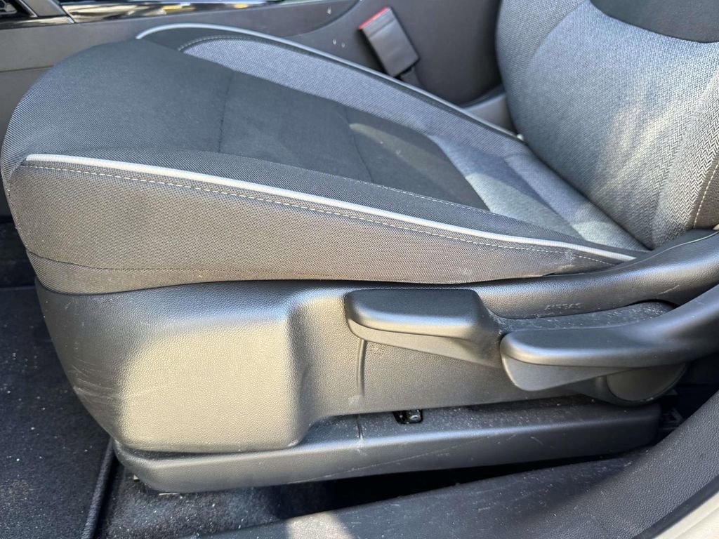 Used 2024 Chevrolet TrailBlazer LS image 24