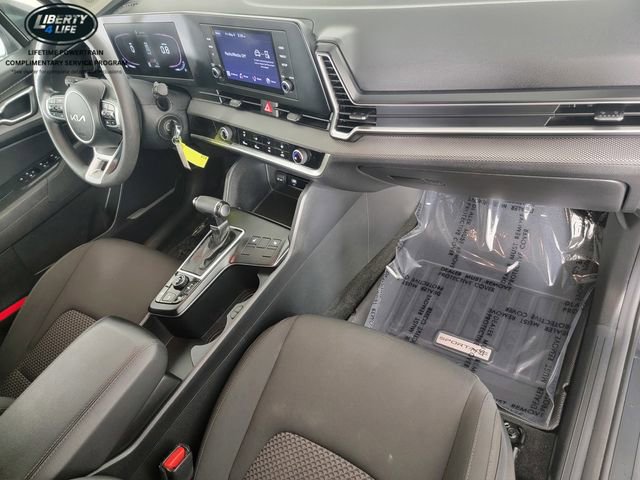 Used 2023 Kia Sportage LX AWD/4WD image 18