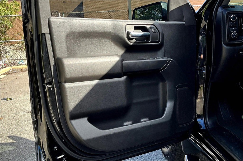 Used 2022 Chevrolet Silverado 1500 Custom Trail Boss w/ LPO, Dark Essentials Package image 21