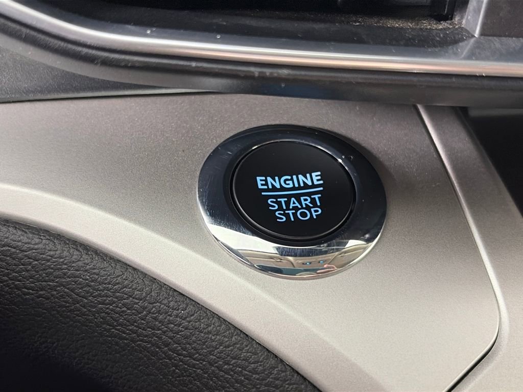 Certified 2022 Ford Explorer XLT w/ Equipment Group 202A image 23