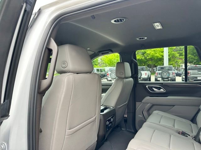 Used 2023 Chevrolet Tahoe LT w/ Luxury Package AWD/4WD image 35