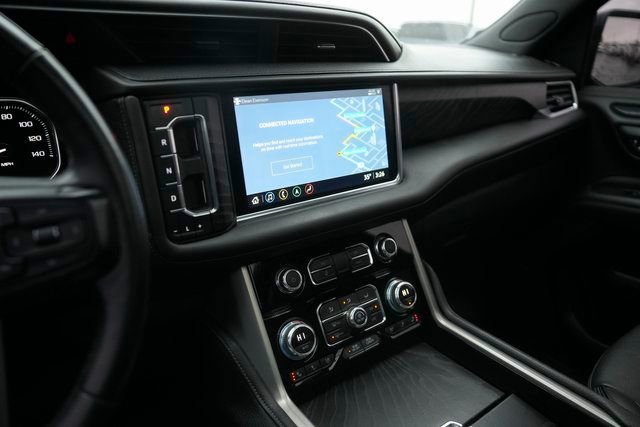 Used 2021 GMC Yukon Denali w/ Denali Premium Package image 28