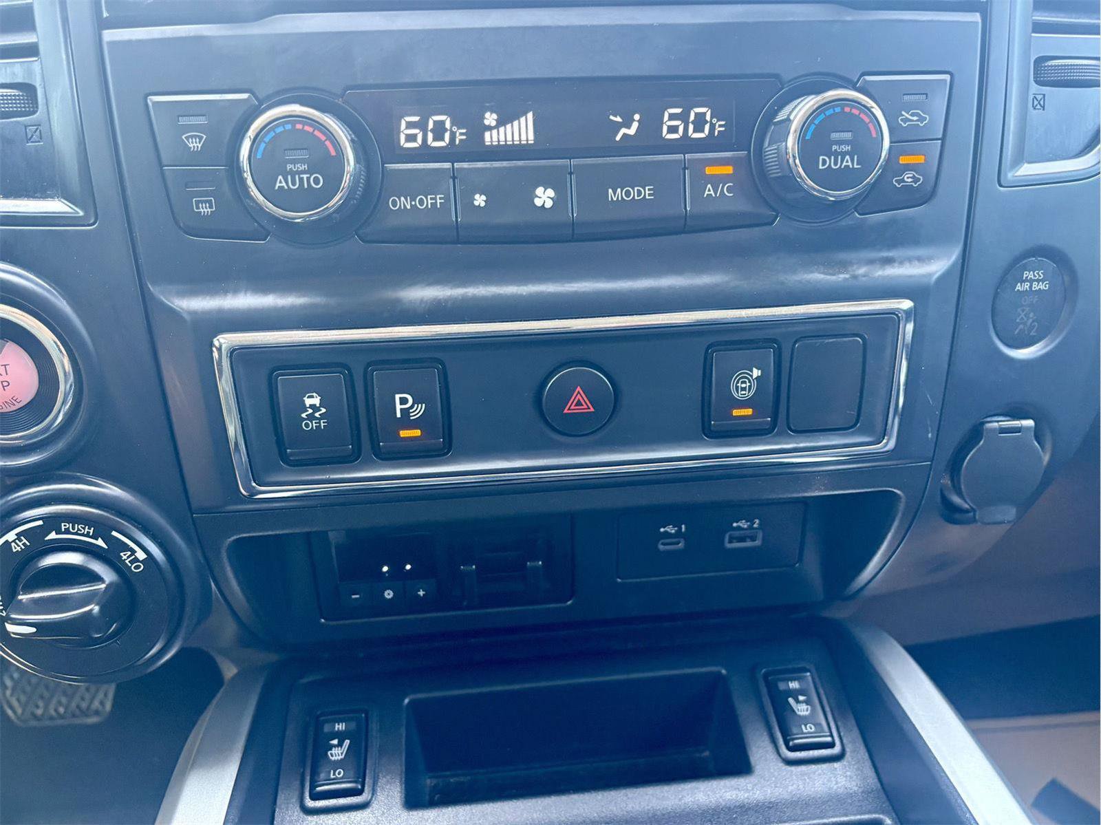 Used 2024 Nissan Titan SV w/ SV Convenience Package AWD/4WD image 15