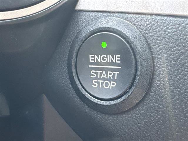 Certified 2022 Ford Escape SE w/ Cold Weather Package AWD/4WD image 35