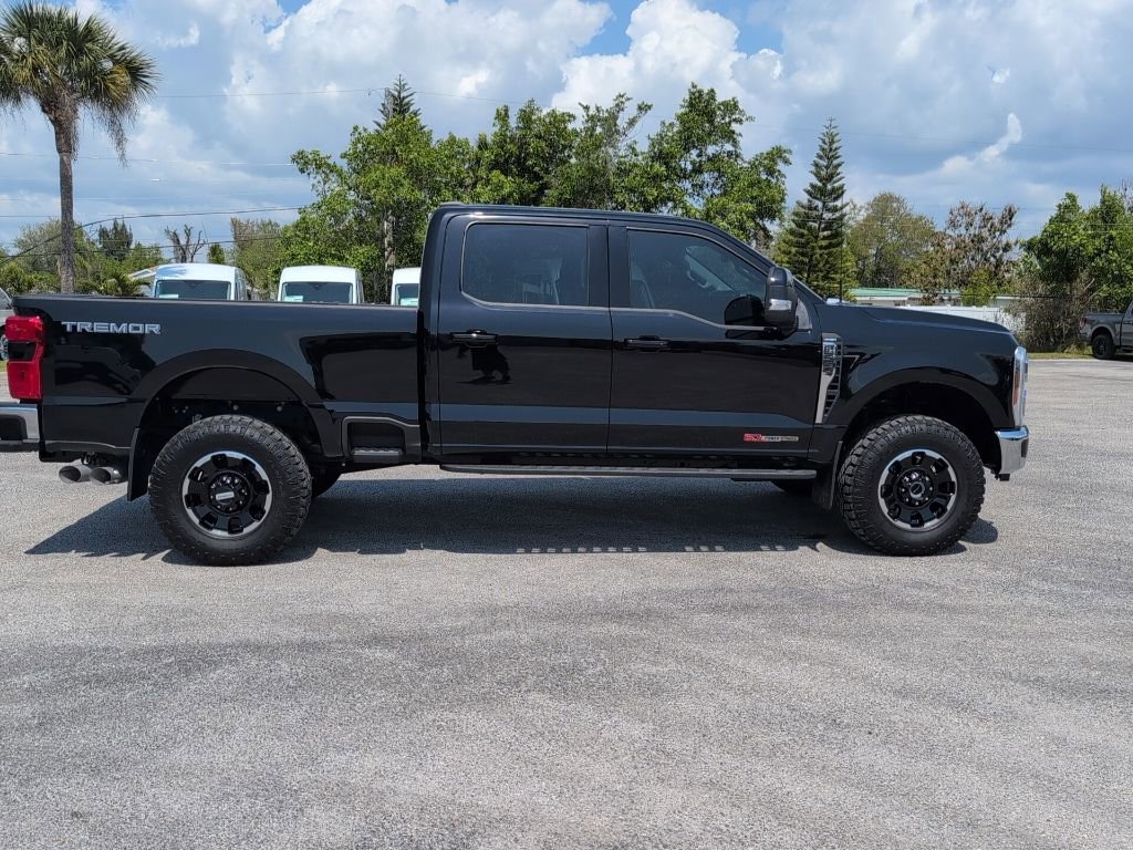 Certified 2025 Ford F250 Lariat w/ Tremor Off-Road Package image 2