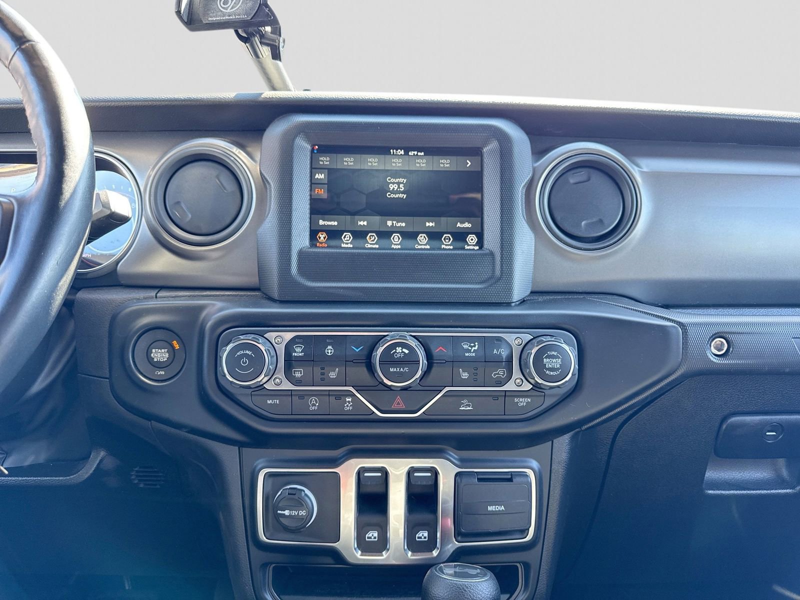 Used 2022 Jeep Wrangler Sport AWD/4WD image 32
