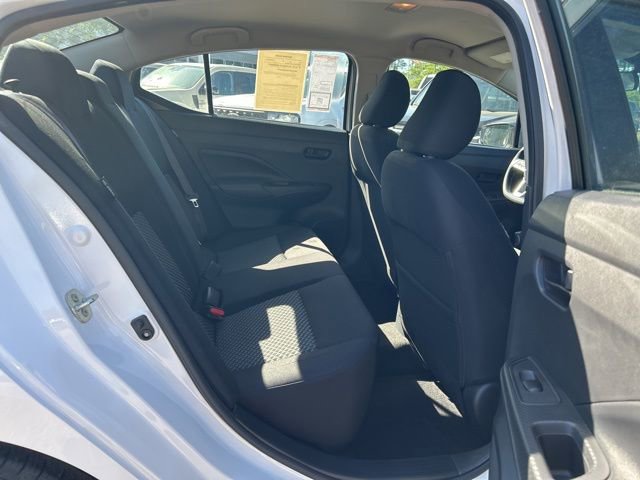 Used 2022 Nissan Versa S FWD image 13