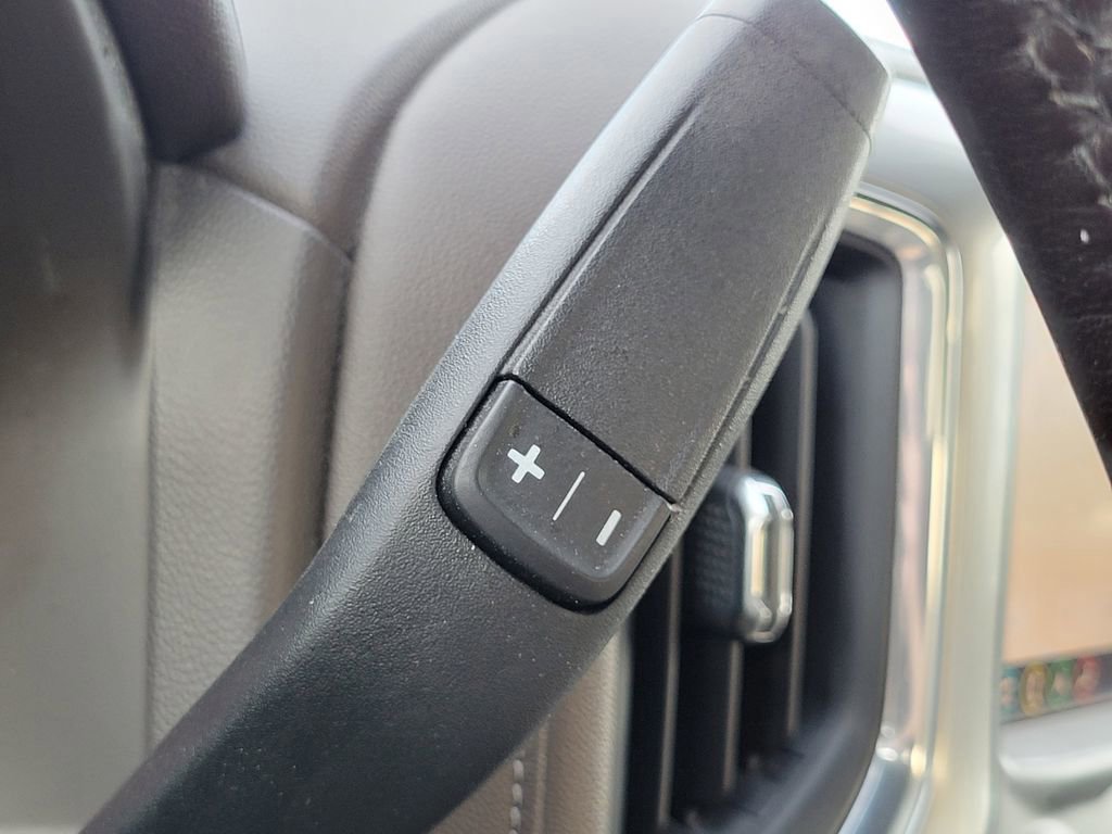 Used 2019 Chevrolet Silverado 1500 LTZ image 32