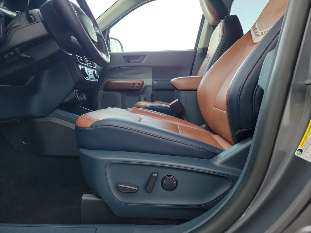 Certified 2024 Ford Maverick Lariat FWD image 19