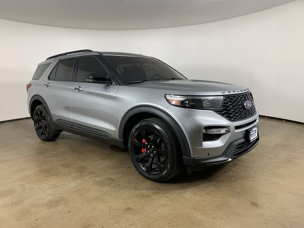 Certified 2024 Ford Explorer ST AWD/4WD image 5