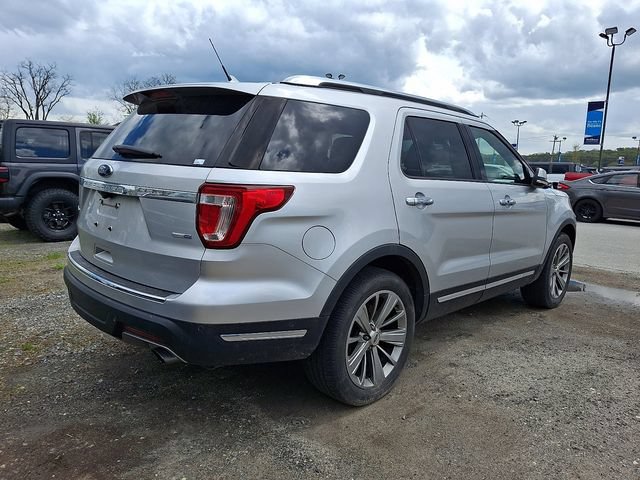 Certified 2018 Ford Explorer Limited w/ Equipment Group 301A AWD/4WD image 9