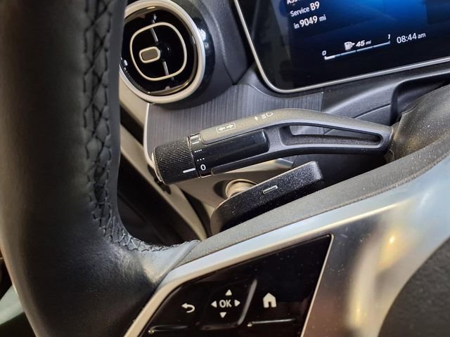 Used 2025 Mercedes-Benz C 300 4MATIC Sedan image 9