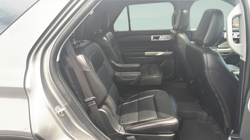 Certified 2023 Ford Explorer Limited w/ Limited Technology Package AWD/4WD image 43