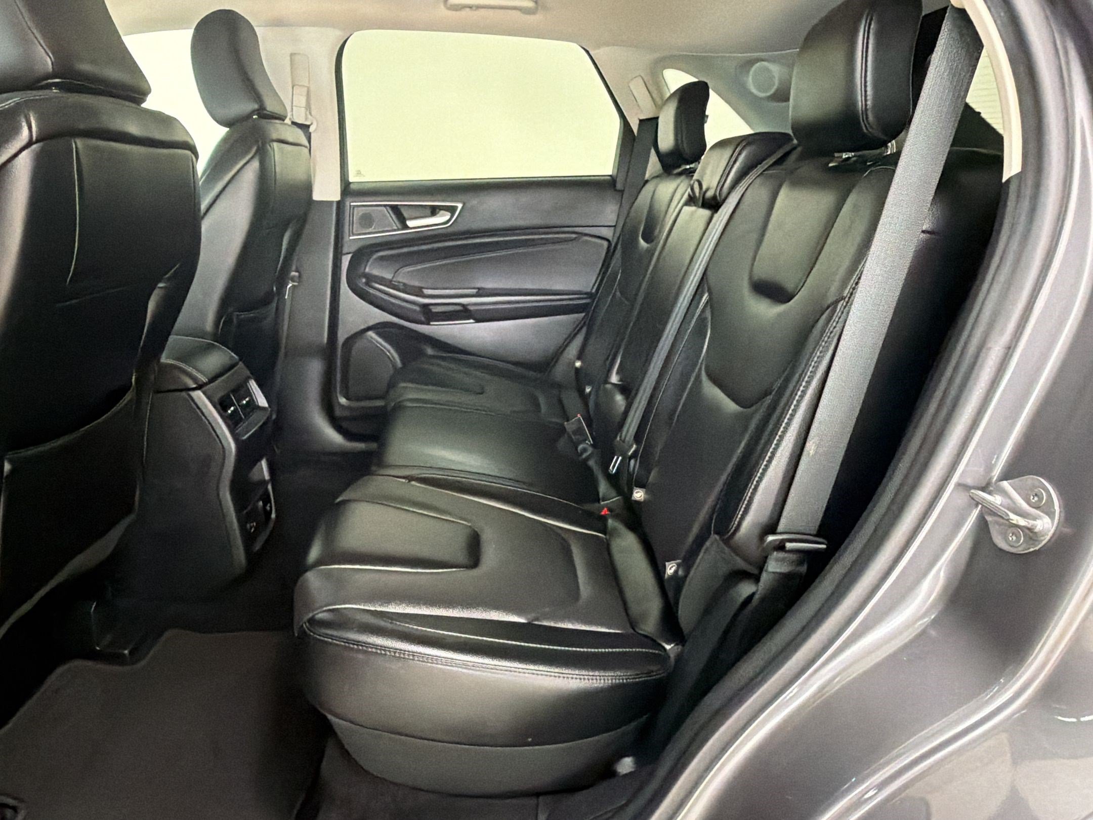 Certified 2022 Ford Edge Titanium AWD/4WD image 20