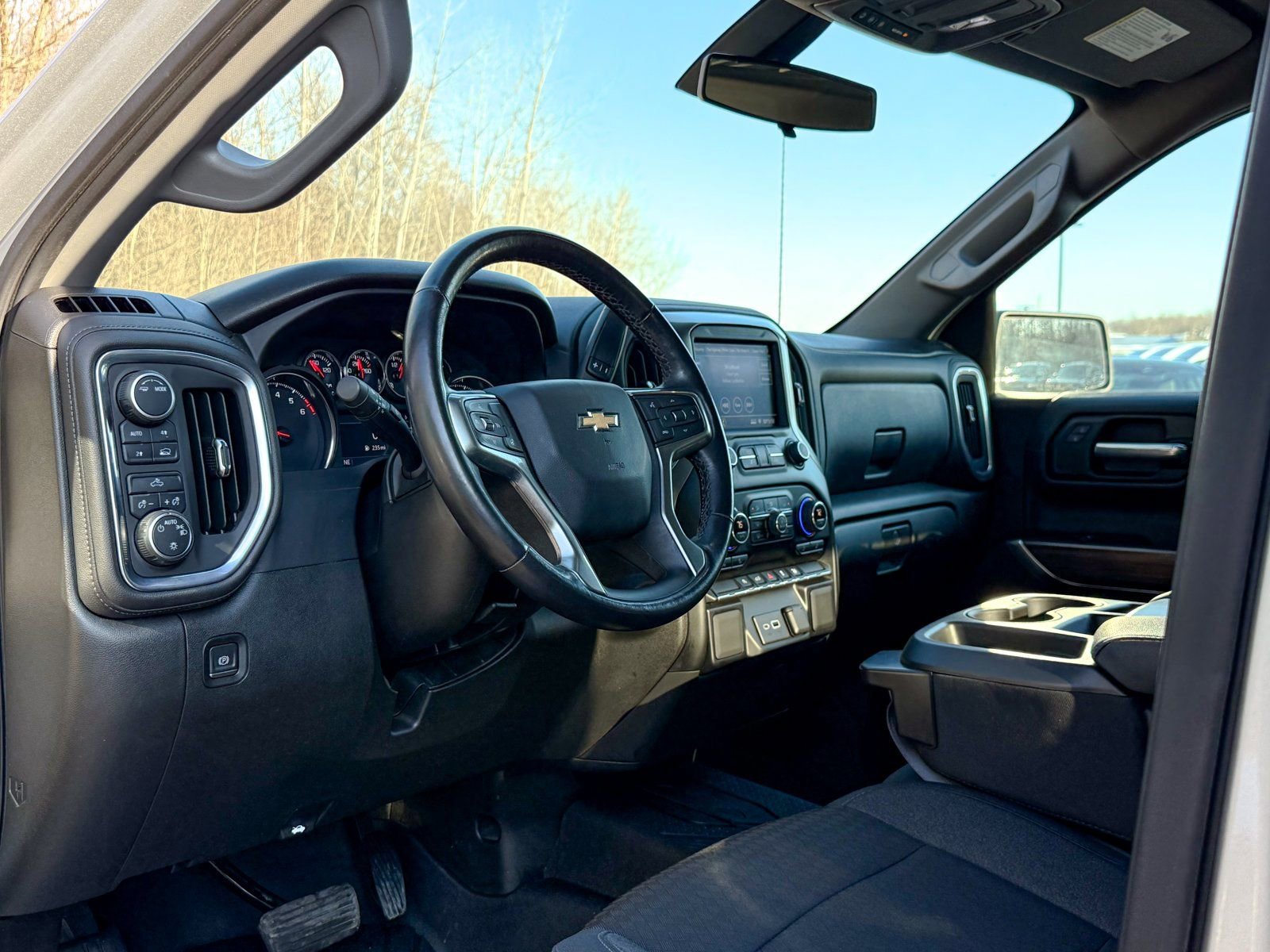 Used 2021 Chevrolet Silverado 1500 LT w/ Bed Protection Package image 15