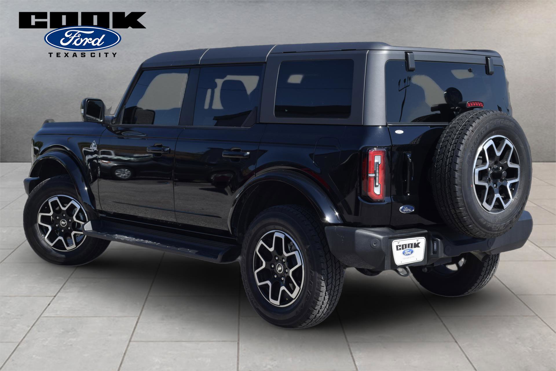 Certified 2025 Ford Bronco Outer Banks AWD/4WD image 4