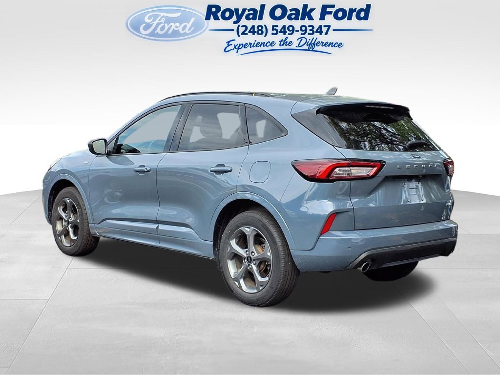 Certified 2024 Ford Escape ST-Line w/ Tech Pack #1 AWD/4WD image 2