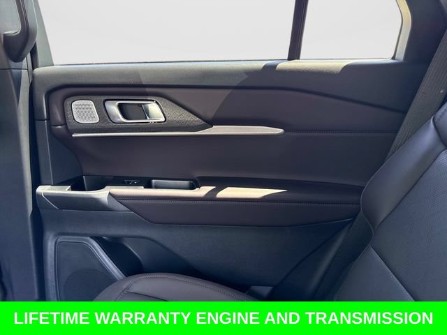 Certified 2026 Ford Explorer Platinum RWD image 16