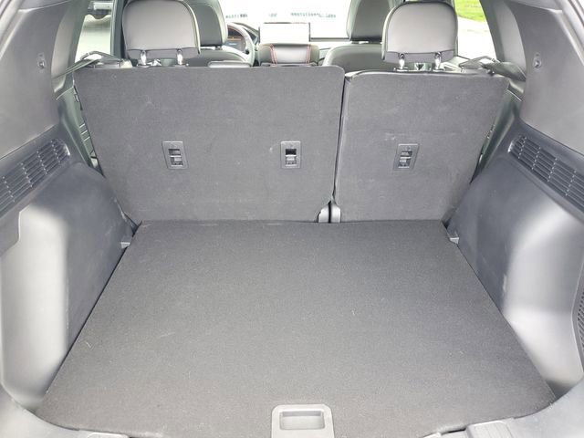 Certified 2025 Ford Escape ST-Line w/ Tech Pack #1 AWD/4WD image 38