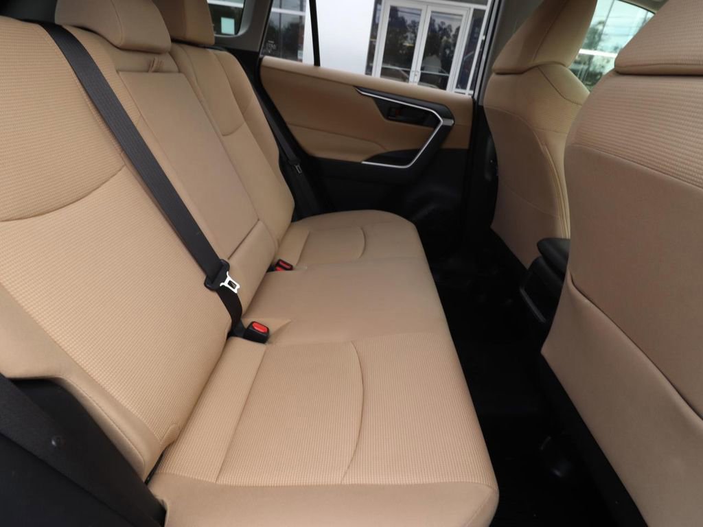 Used 2019 Toyota RAV4 LE image 23