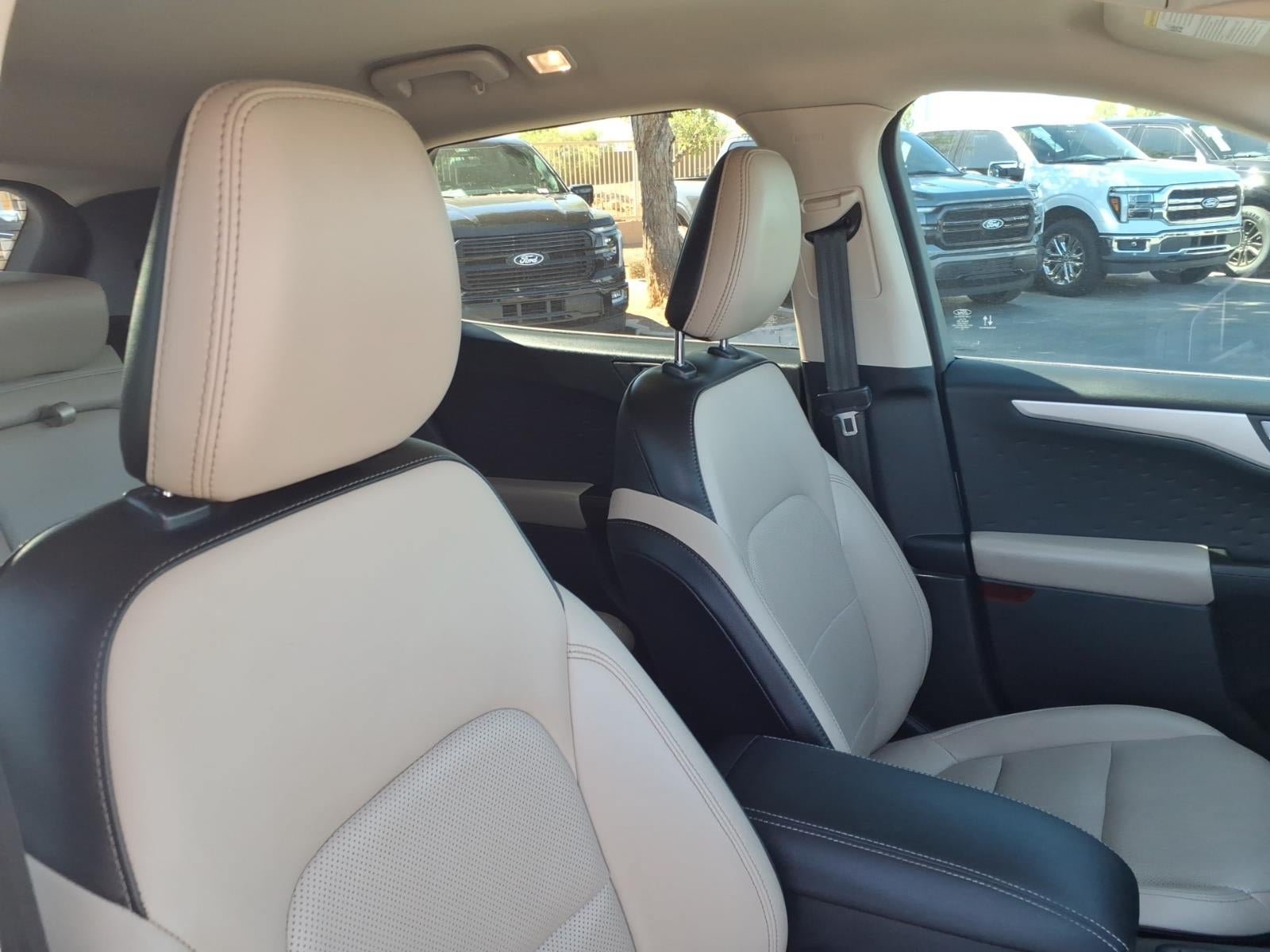 Certified 2020 Ford Escape SEL FWD image 12