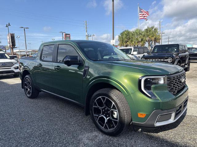 Certified 2025 Ford Maverick Lariat w/ 4K Tow Package AWD/4WD image 16